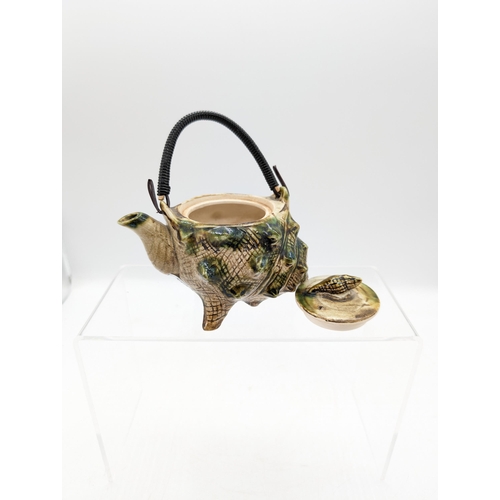 336 - 1960's Japanese Majolica Ceramic Conch Shell TeaPot 15x10