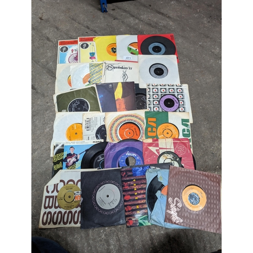 471 - Large Bundle Vinyls (approx 25 Vinyl Singles )