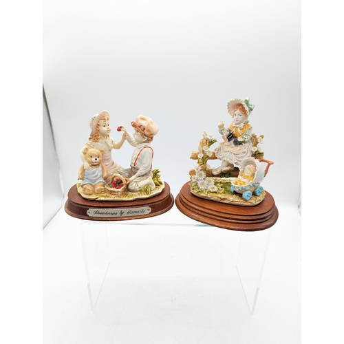 199 - Pair Juliana Figures