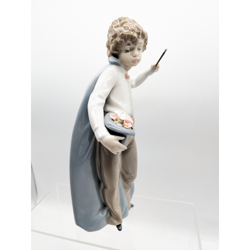 291 - Lladro 5759 Presto Figurine - Excellent Condition No Losses 25cm