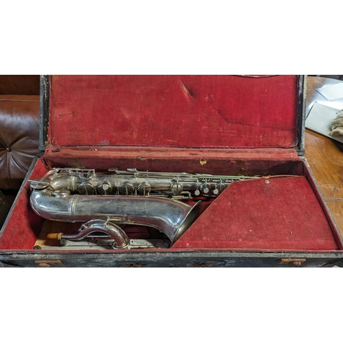 316 - Silver Plated Saxophone Marked Dupont Milano - Serial Number  2229 With ROC 4 Star Mouthpiece - Over... 