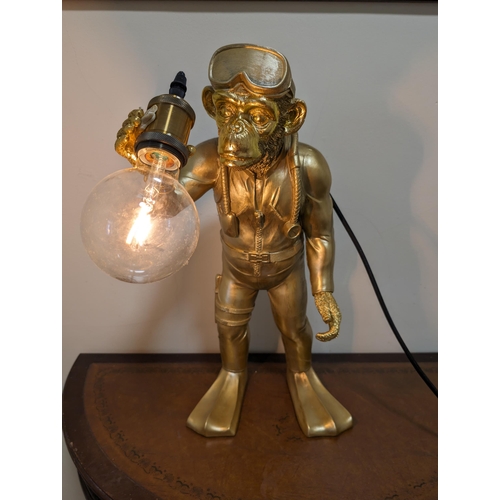 102 - Quirky Gilt Style Resin Scuba Diving Monkey Table Lamp ! 20x30x60cm