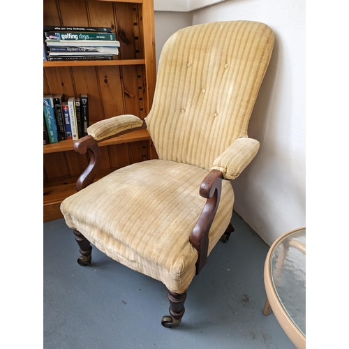 51 - Victorian Mahogany Button Back Armchair - With Original Brass Castors - Fabric in Good Condition / C... 