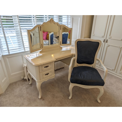 57 - Ornately Carved 4 Drawer Cabriole Leg Cream Bespoke Handmade Dressing Table With Triple Mirror & Mat... 