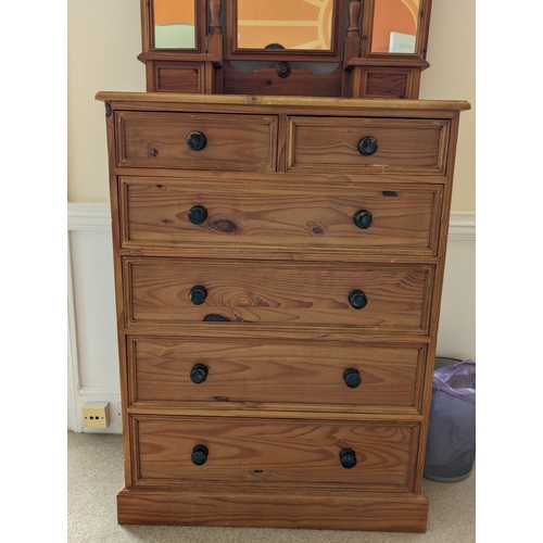 66 - Large 4+2 Drawer Solid Pine Tallboy / Chest of Drawers With Built in Three Leaf Dressing Mirror With... 