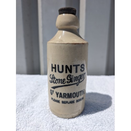 83 - Hunts Stone Ginger Gt Yarmouth Skey Tamworth 3 Stoneware Bottle With Cork 18cm