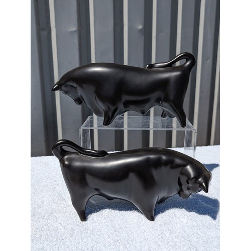 100 - Pair Colin Melbourne Trentham Matt Black Bull Ornaments, Excellent Condition (These are not the mone... 