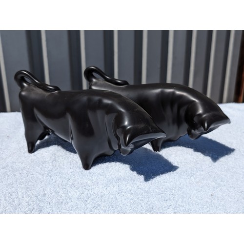 100 - Pair Colin Melbourne Trentham Matt Black Bull Ornaments, Excellent Condition (These are not the mone... 