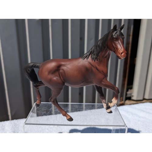 105 - Excellent Beswick Group (3) Matte Bay Two Largest 20cm - Plus Foal All In Excellent Condition
