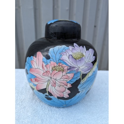 125 - Large Chinese Ginger Jar With Floral Design - Marked China To Base 30x20cm