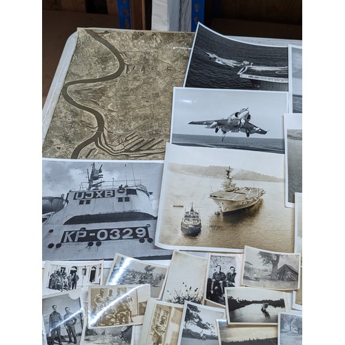 23 - Good Quantity Military Photographs, WW1 / WW2, Some Marked Air Ministry, Carriers, Sardinia, Plus Ot... 