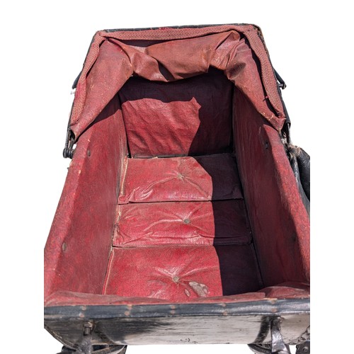 117 - Small Coach Built Victorian Pram With Ceramic Handle Leather Insides, Possibly Model Boston. Base ha... 