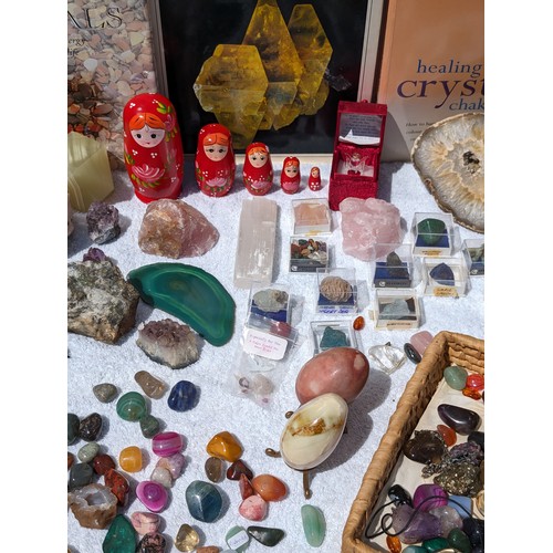 254 - Huge & Extensive Collection Of Crystals, Rocks & Minerals, Semi Precious Stones & Literature. Far To... 