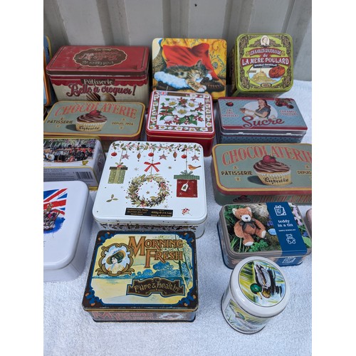 255 - Quantity Collectable Tins, Most Contemporary