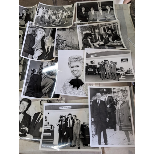 24 - # NOTE 193 IMAGES # HUGE QUANTITY APPX 100KG, PHOTOGRAPHS, COVERING A LIFESWORK FROM THE 1950S-1980S... 