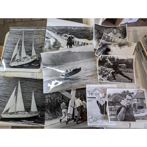 24 - # NOTE 193 IMAGES # HUGE QUANTITY APPX 100KG, PHOTOGRAPHS, COVERING A LIFESWORK FROM THE 1950S-1980S... 