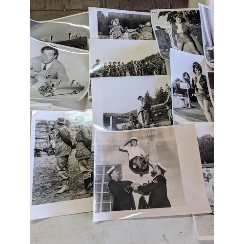 24 - # NOTE 193 IMAGES # HUGE QUANTITY APPX 100KG, PHOTOGRAPHS, COVERING A LIFESWORK FROM THE 1950S-1980S... 