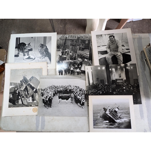 24 - # NOTE 193 IMAGES # HUGE QUANTITY APPX 100KG, PHOTOGRAPHS, COVERING A LIFESWORK FROM THE 1950S-1980S... 