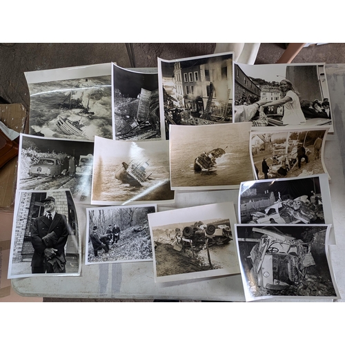 24 - # NOTE 193 IMAGES # HUGE QUANTITY APPX 100KG, PHOTOGRAPHS, COVERING A LIFESWORK FROM THE 1950S-1980S... 