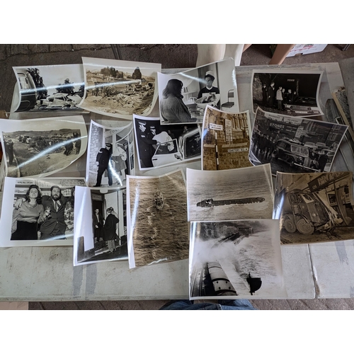 24 - # NOTE 193 IMAGES # HUGE QUANTITY APPX 100KG, PHOTOGRAPHS, COVERING A LIFESWORK FROM THE 1950S-1980S... 