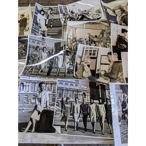 24 - # NOTE 193 IMAGES # HUGE QUANTITY APPX 100KG, PHOTOGRAPHS, COVERING A LIFESWORK FROM THE 1950S-1980S... 