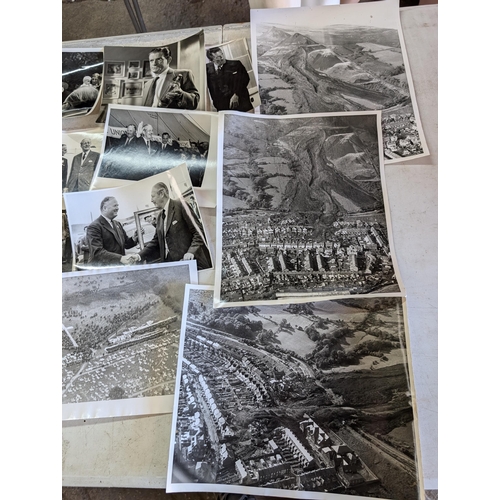 24 - # NOTE 193 IMAGES # HUGE QUANTITY APPX 100KG, PHOTOGRAPHS, COVERING A LIFESWORK FROM THE 1950S-1980S... 