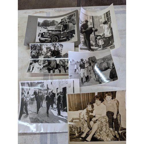 24 - # NOTE 193 IMAGES # HUGE QUANTITY APPX 100KG, PHOTOGRAPHS, COVERING A LIFESWORK FROM THE 1950S-1980S... 