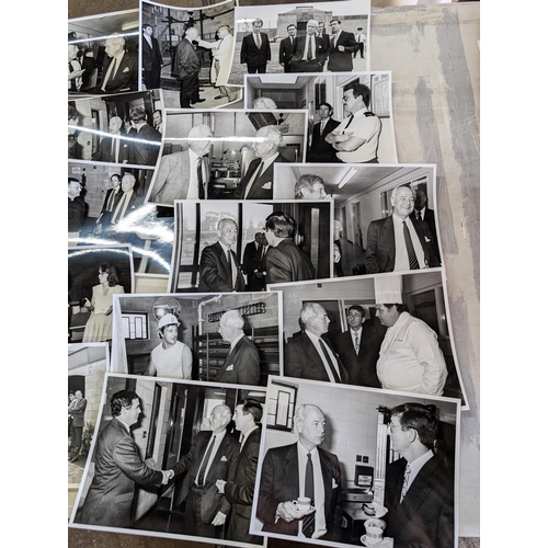 24 - # NOTE 193 IMAGES # HUGE QUANTITY APPX 100KG, PHOTOGRAPHS, COVERING A LIFESWORK FROM THE 1950S-1980S... 