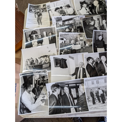 24 - # NOTE 193 IMAGES # HUGE QUANTITY APPX 100KG, PHOTOGRAPHS, COVERING A LIFESWORK FROM THE 1950S-1980S... 