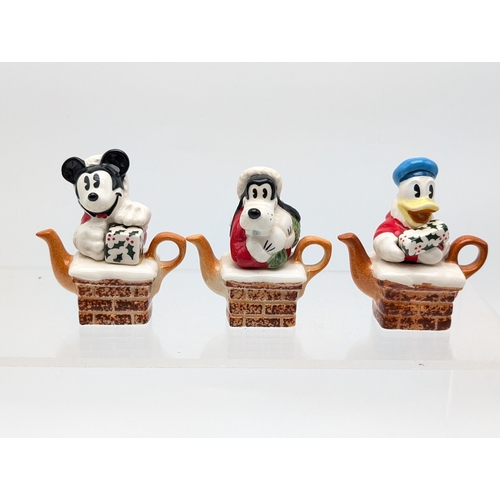 123 - Group Cardew Designs Christmas Miniature Teapots Plus Dustie Bin Figure, All Editions of 7500. One i... 