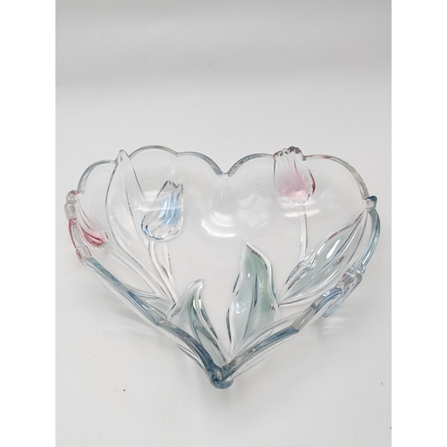 181 - Mikasa Tivoli Heart Shaped Tulip Bowl 9