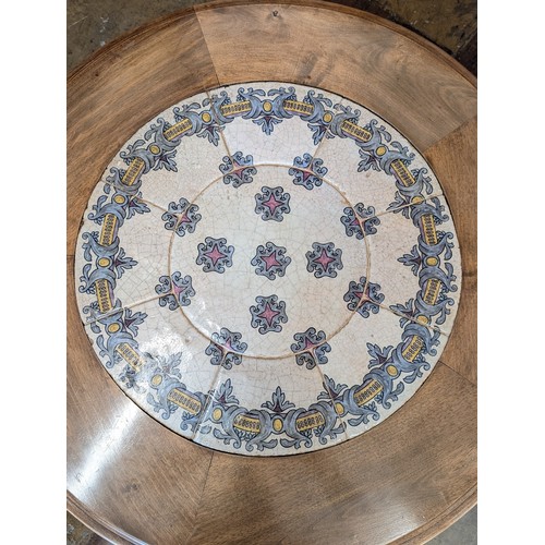 25 - Excellent Solid Oak And Tile Topped Round Coffee Table, Fantastic Quality and Very Heavy ! 103cm Dia... 