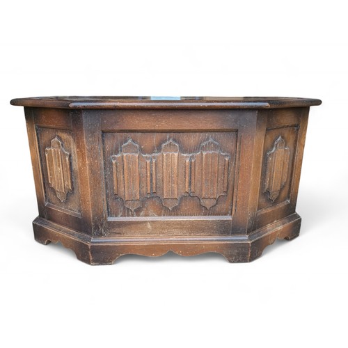 25 - Carved Oak Old Charm Blanket Box, Coffee Table / Chest 36x17x19