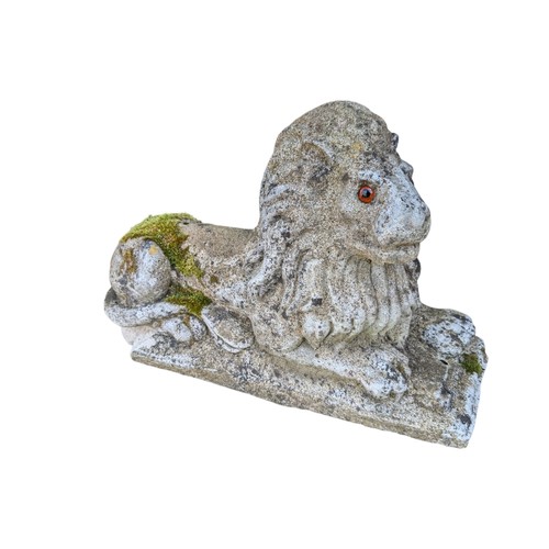 60 - Reconstituted Stone Garden Lion Ornament Well Patinad - 23x9x15