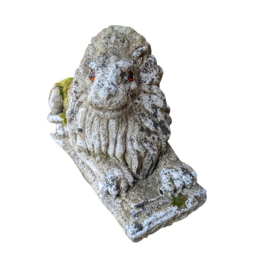 60 - Reconstituted Stone Garden Lion Ornament Well Patinad - 23x9x15