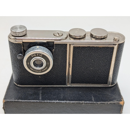 336 - Rare Boxed With Instructions and In Fantastic Condition Kunik Germany Petie Vanity Camera Petie came... 