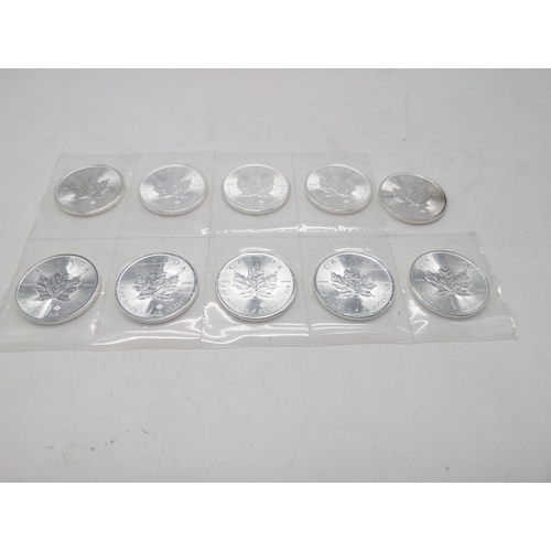364 - Investment Silver Qty 10 1oz Silver Maples 2015