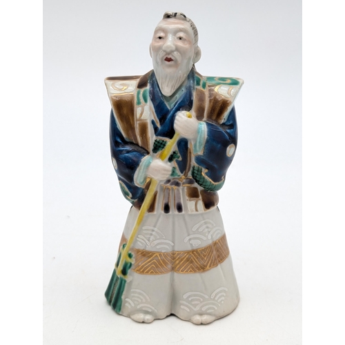 494 - Nice Quality Japanese Porcelain Statuette Elder Robed Figure / Kutani 14cm