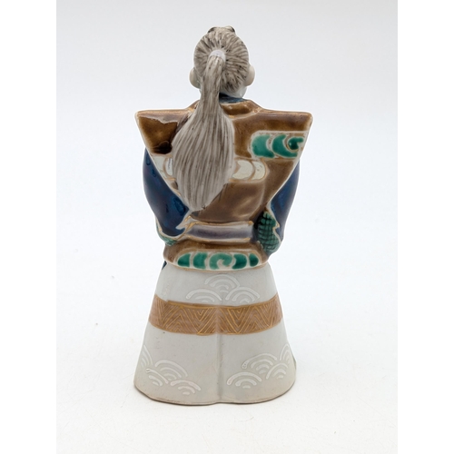 494 - Nice Quality Japanese Porcelain Statuette Elder Robed Figure / Kutani 14cm
