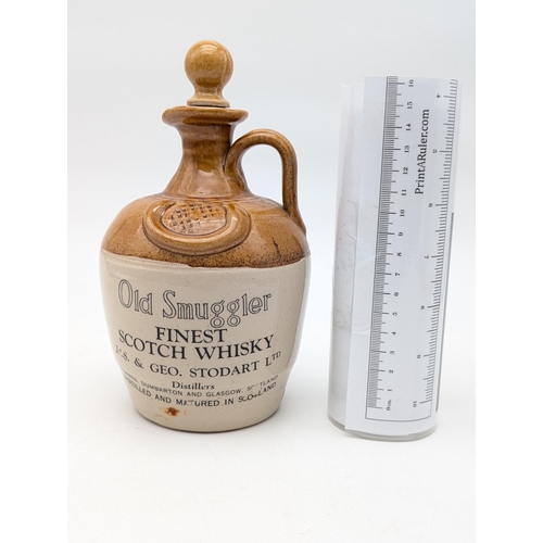 161 - Old Smuggler Finest Scotch Whisky Bottle - Original Cork Good Condition Throughout 20cm