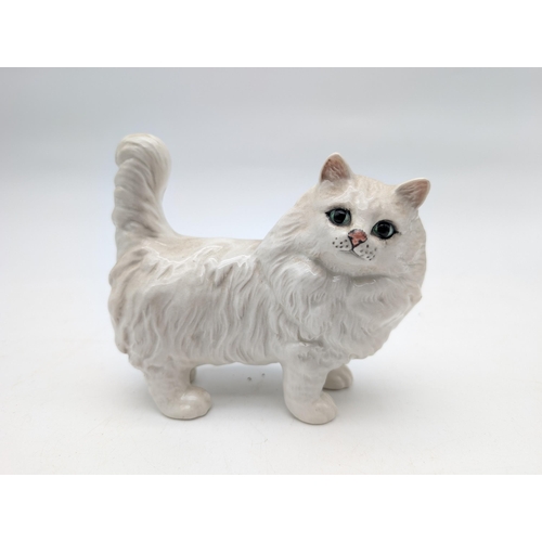 175 - Beswick White Persian Cat Figurine 13cm