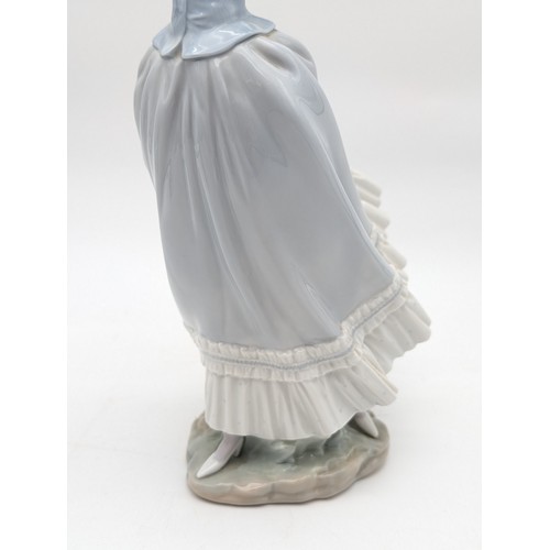 186 - Lladro Figuine 'Spring Breese' model number 4936 15 inches tall