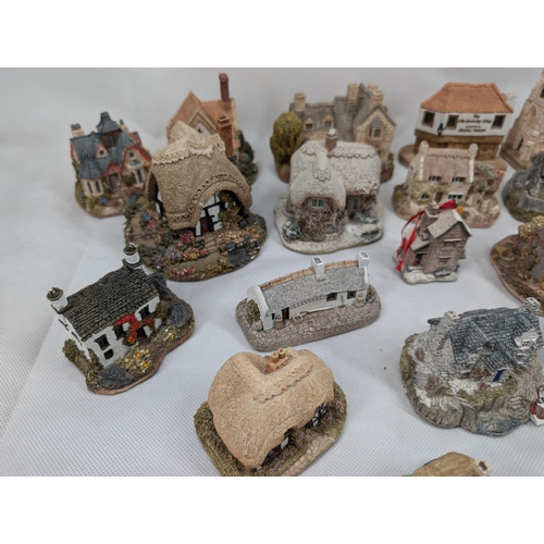 209 - Qty (26) Lilliput Lane Cottages - Mixture of Large and Small Models Most in Good Condition Some Mino... 