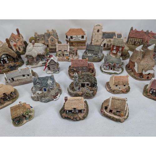 209 - Qty (26) Lilliput Lane Cottages - Mixture of Large and Small Models Most in Good Condition Some Mino... 