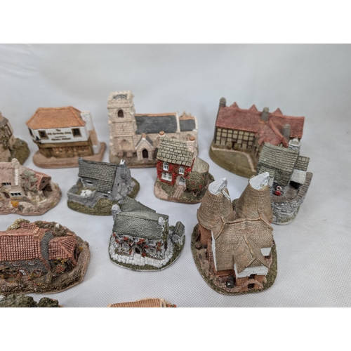 209 - Qty (26) Lilliput Lane Cottages - Mixture of Large and Small Models Most in Good Condition Some Mino... 