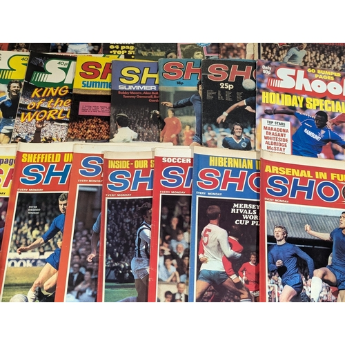 29 - Good Quantity Shoot Magazines, Mostly 70s/80s