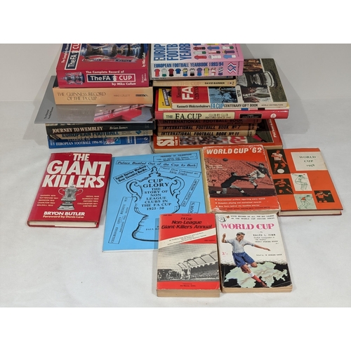 39 - Good Bundle FA Cup / World Cup Books Etc Including 58/62 Plus Many Others