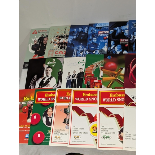 73 - Good Bundle Vintage World Snooker Championships Programmes - Some Signed