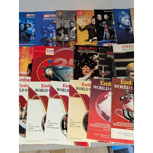 73 - Good Bundle Vintage World Snooker Championships Programmes - Some Signed