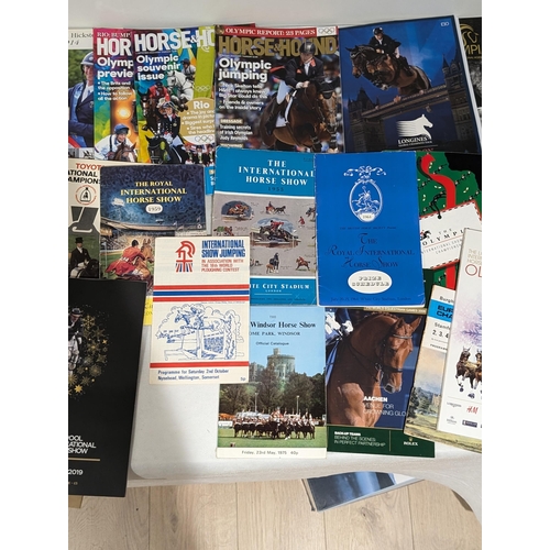 83 - Good Bundle Vintage Equestrian Programmes - Some Nice Unusual Examples